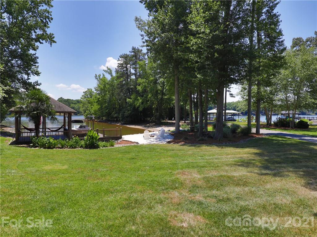 4453 River Oaks Road