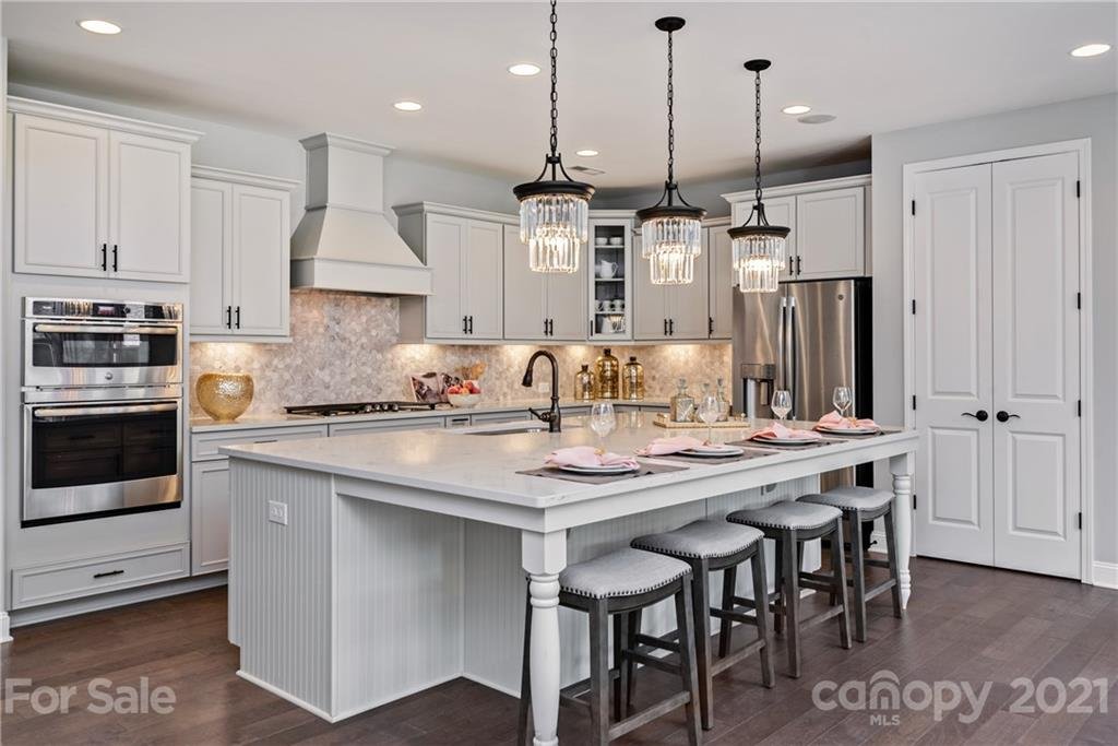 10537 Black Locust Lane