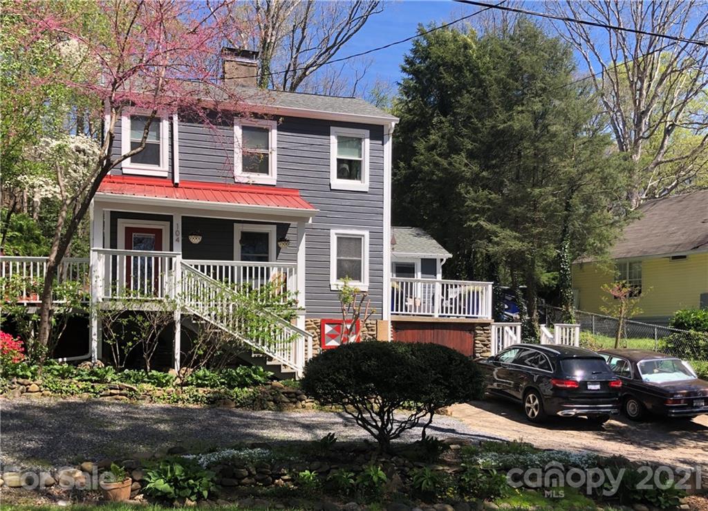 104 Rhododendron Avenue
