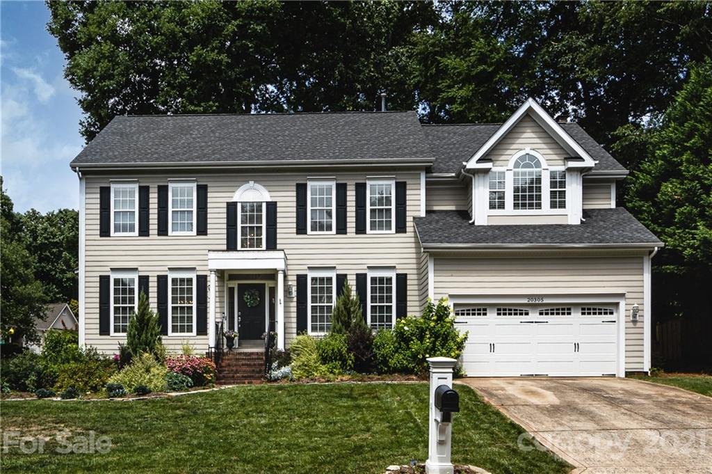 20305 Berry Circle