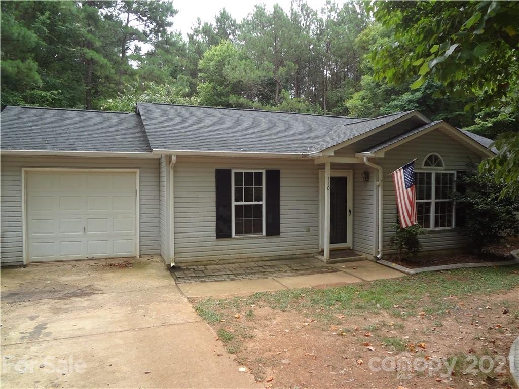110 Waderich Lane