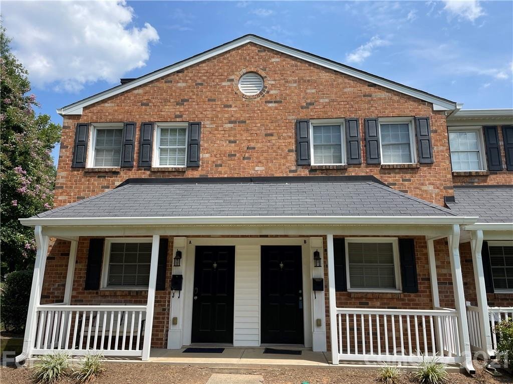 1344 Green Oaks Lane B