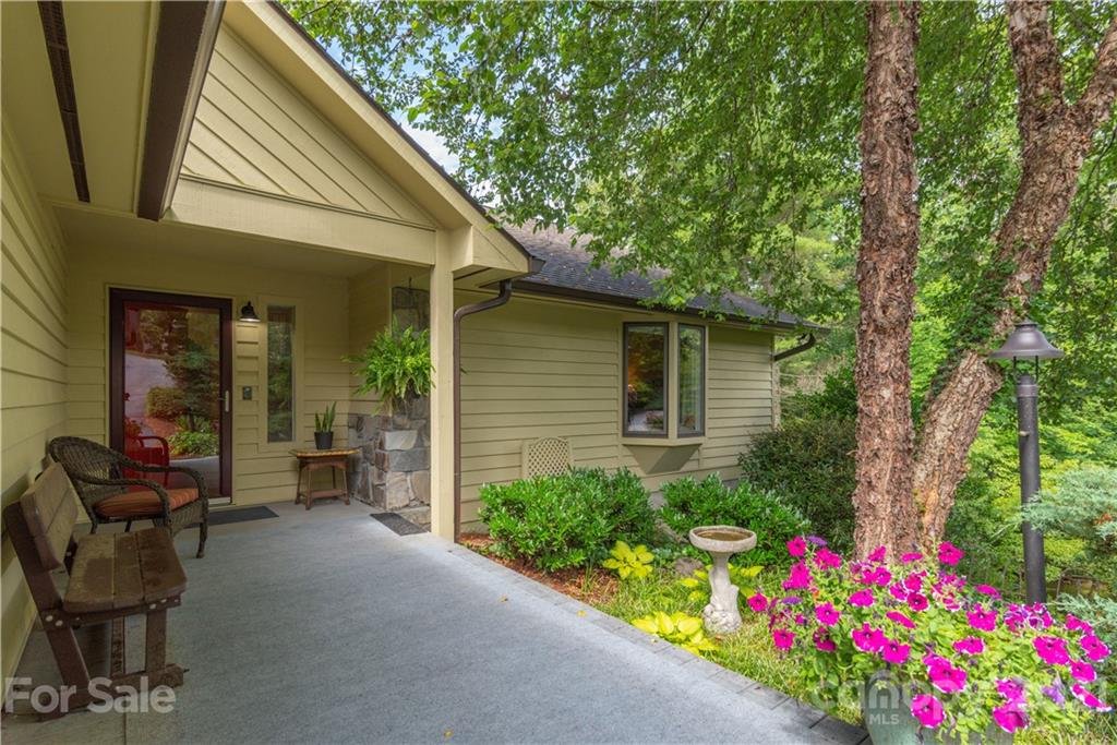 50 Hillcreek Drive