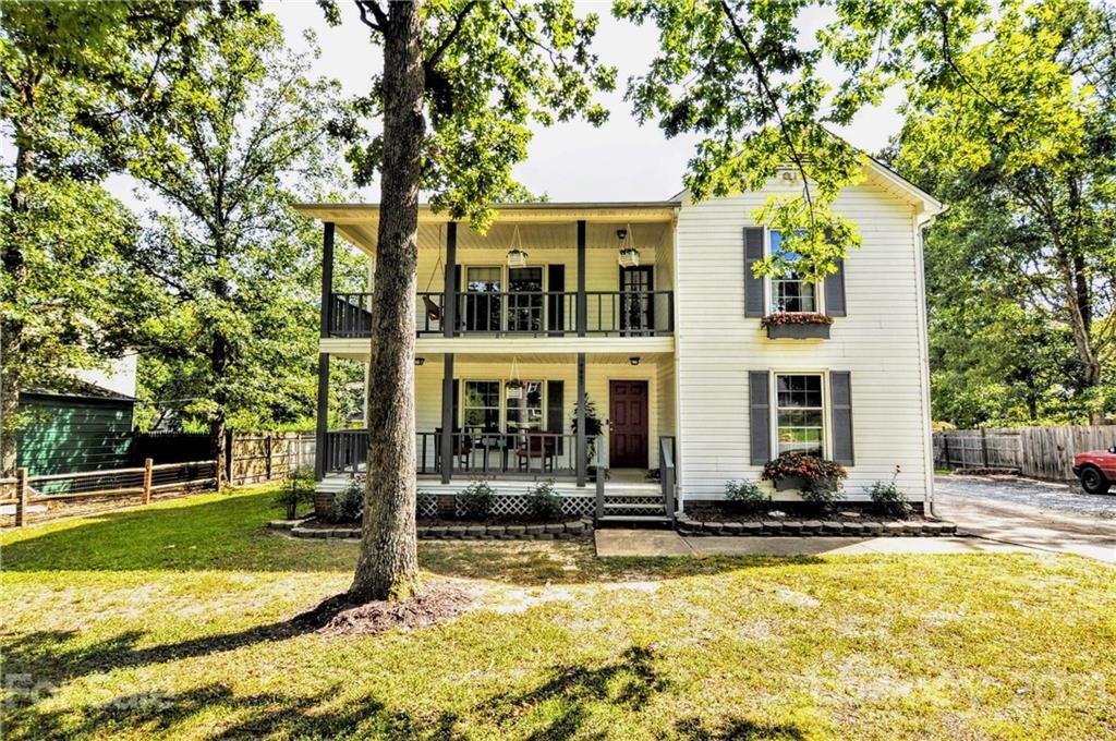 7907 Red Lantern Road
