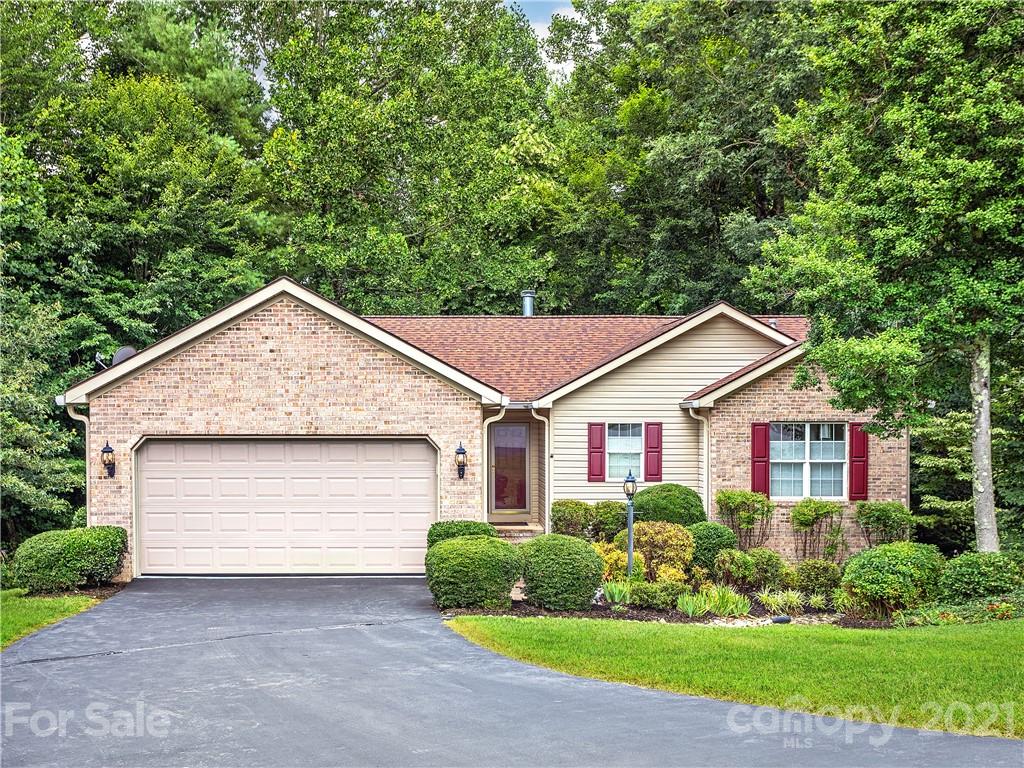 8 Pinehurst Court