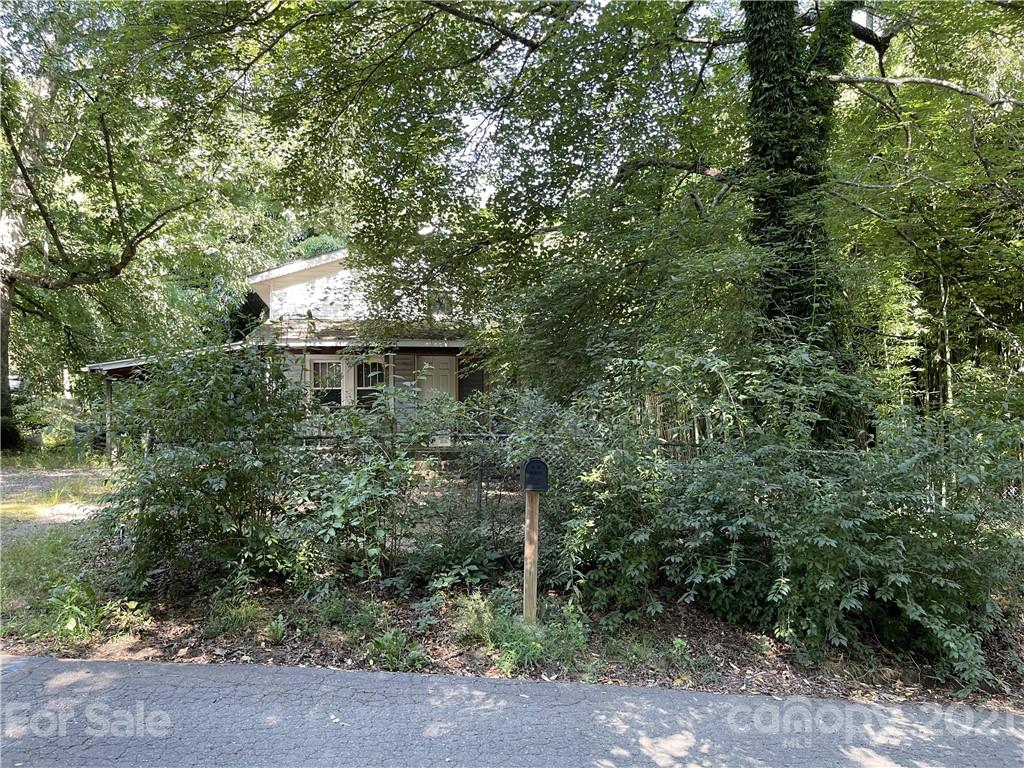 501 S Oconeechee Avenue