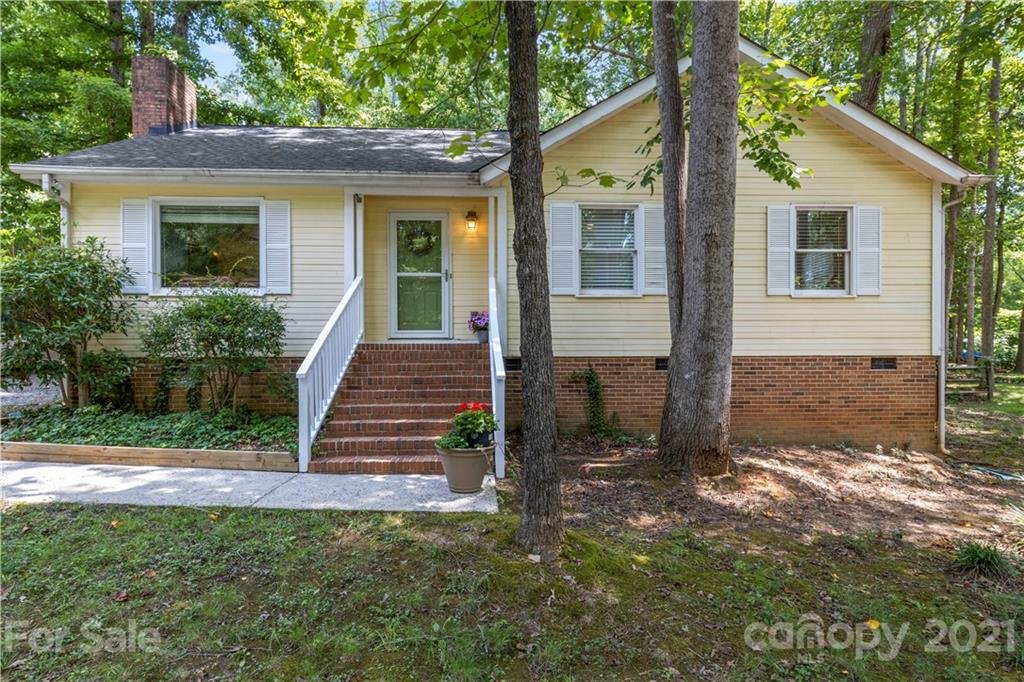 3509 Hickory Nut Court