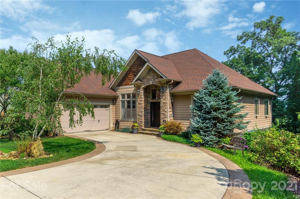 11 Forest Spring Drive
