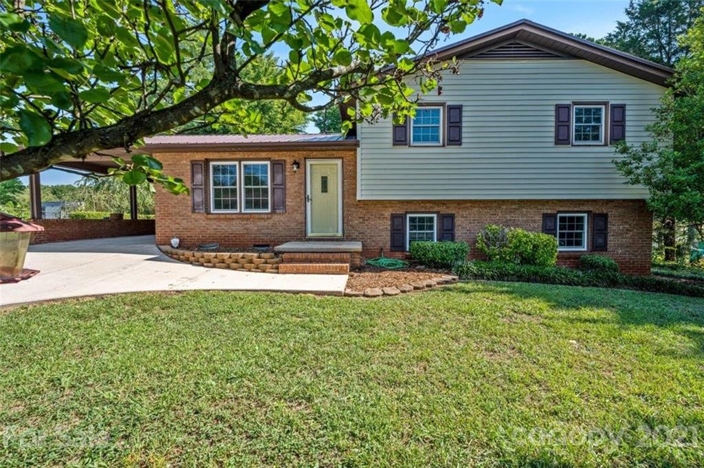 5215 W Piedmont Circle