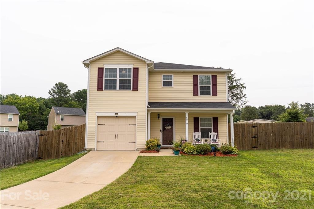 5819 Lake Vista Lane