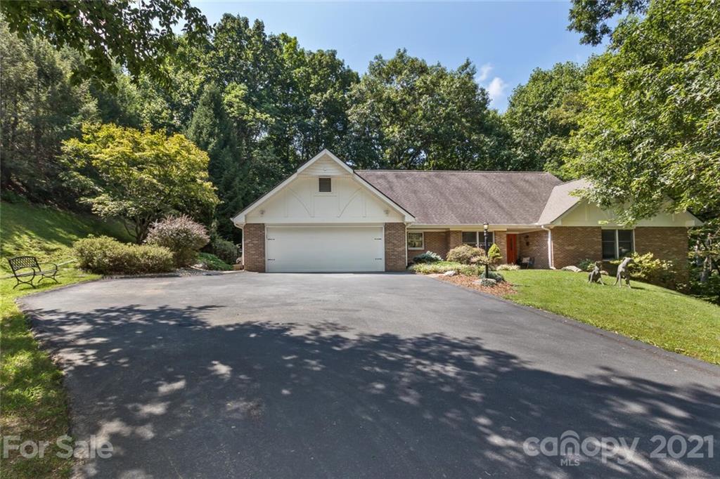 309 E Sondley Drive 33