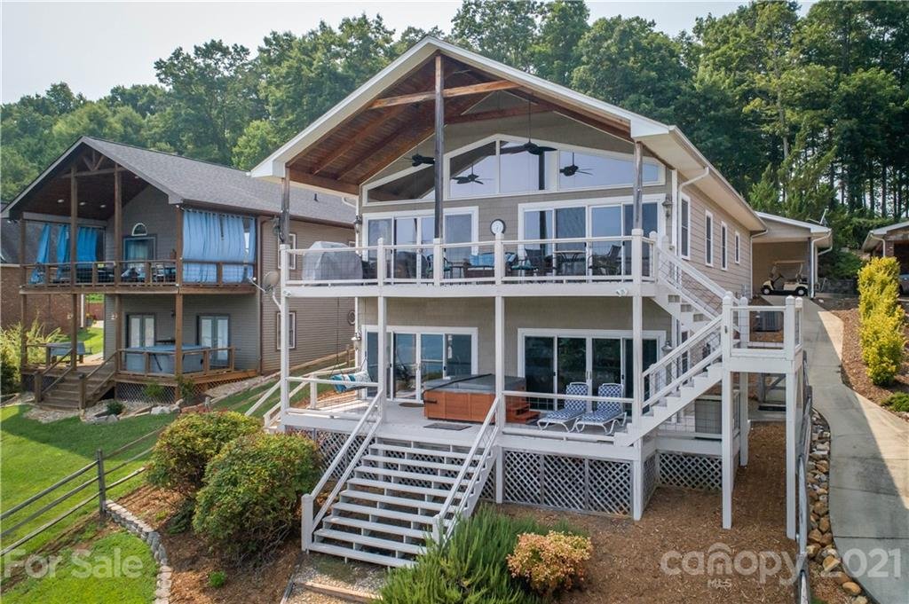 841 Lake Club Drive