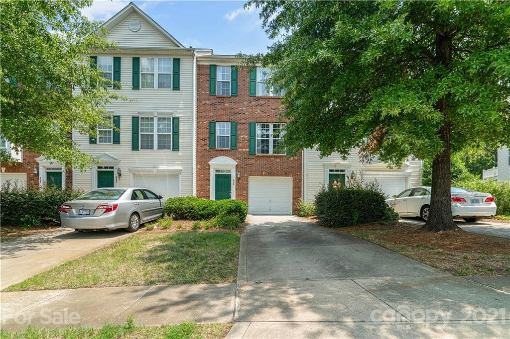 838 Tiger Lane