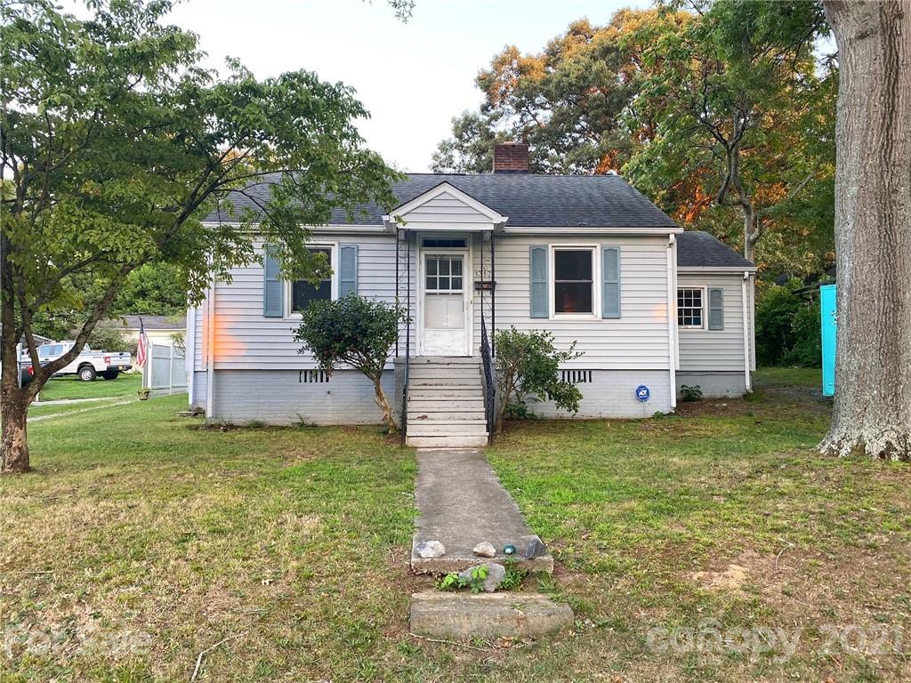 1317 Poston Circle