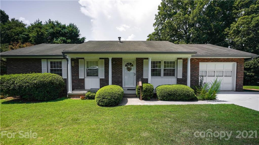 34 Fieldcrest Road