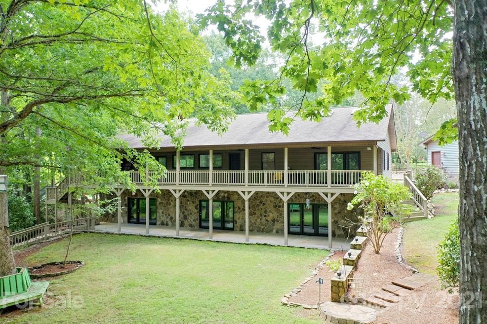 304 Mountain Shore Drive