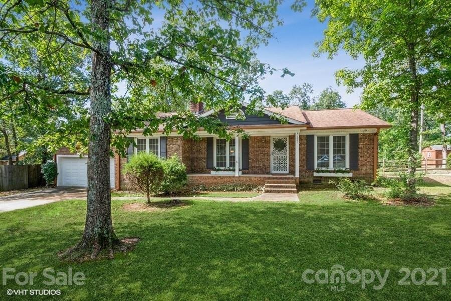 8007 Marcus Lane