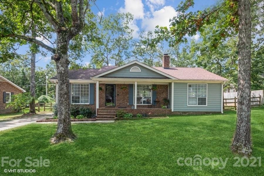 8009 Marcus Lane