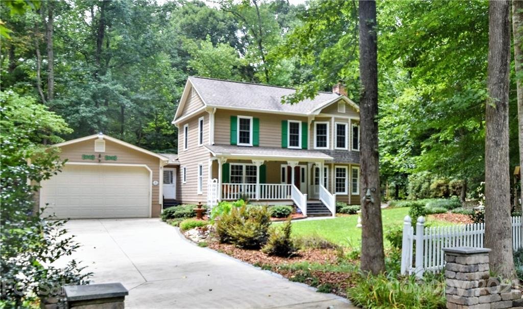 14034 Maple Hollow Lane