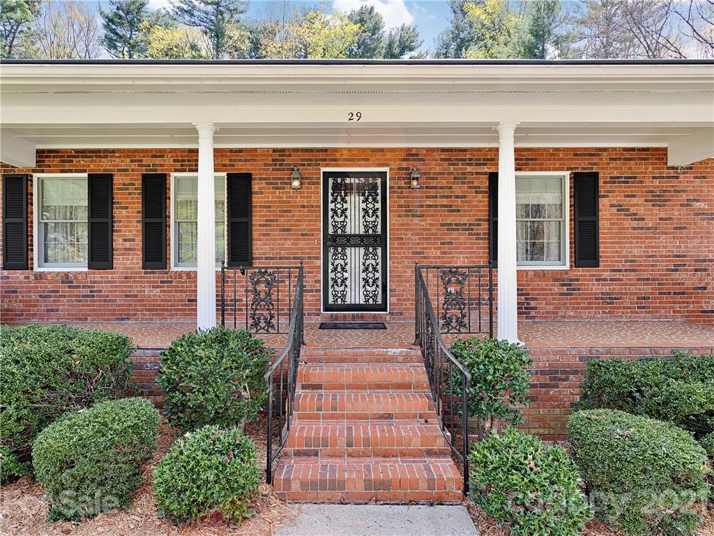 29 Braddock Way