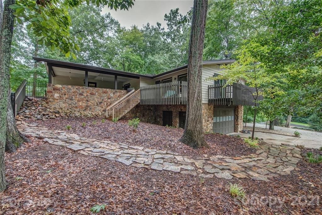 501 Thomas Trail