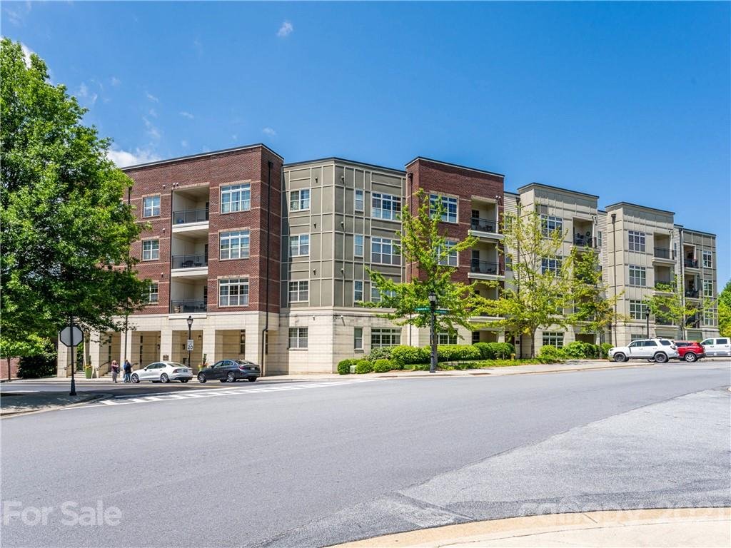 42 Schenck Parkway 109