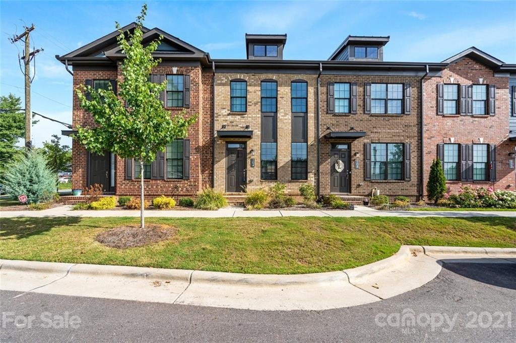 104 Linestowe Drive