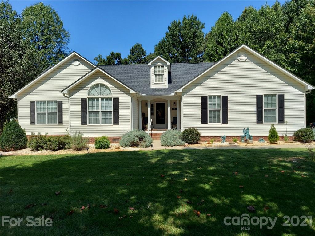 551 Maple Ridge Circle