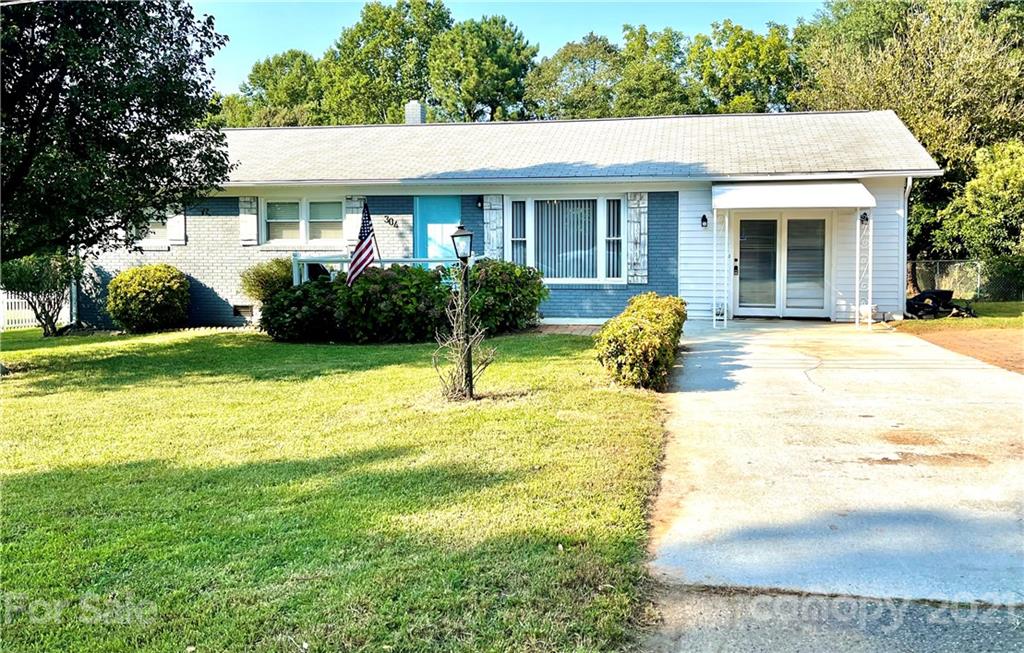 304 W Buckoak Street 17