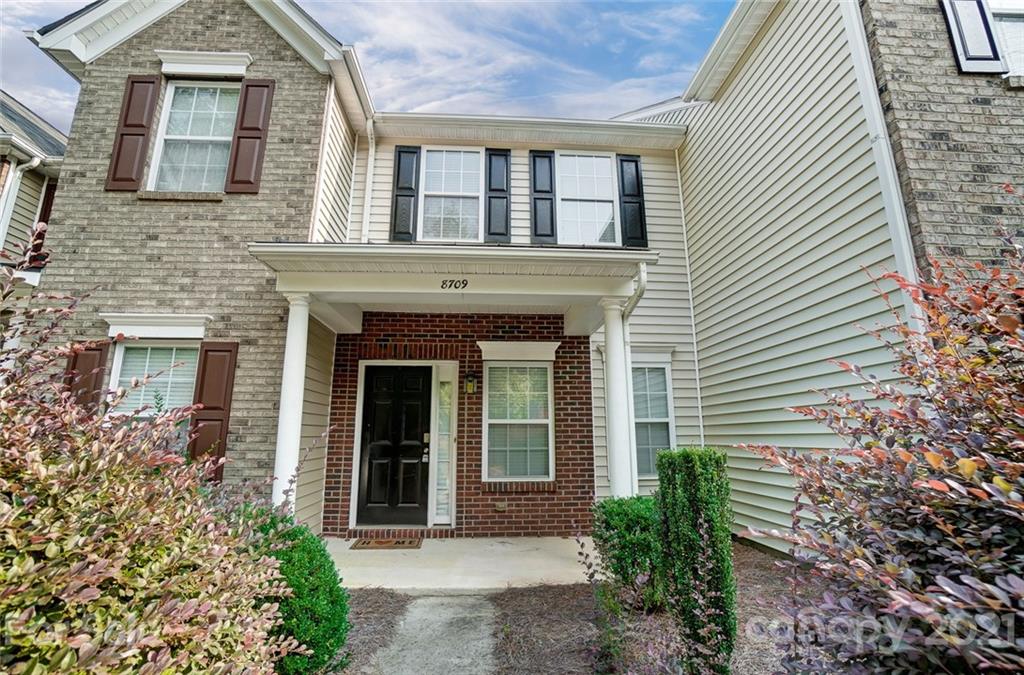 8709 Wandering Creek Way