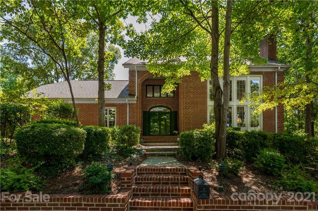 19532 Weavers Circle