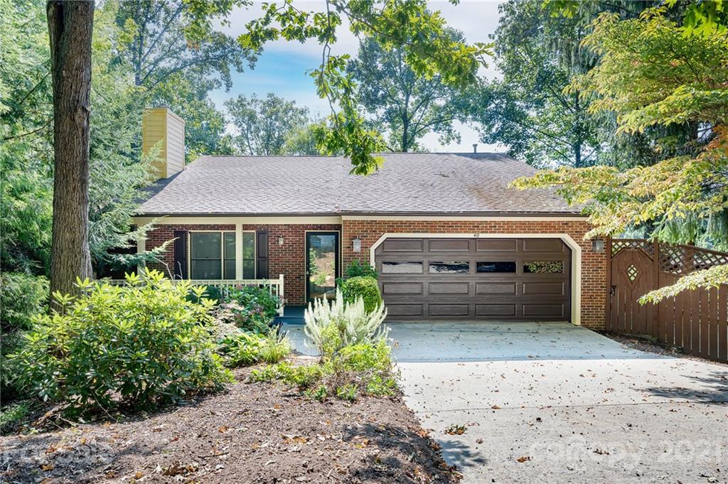 40 Foxberry Drive