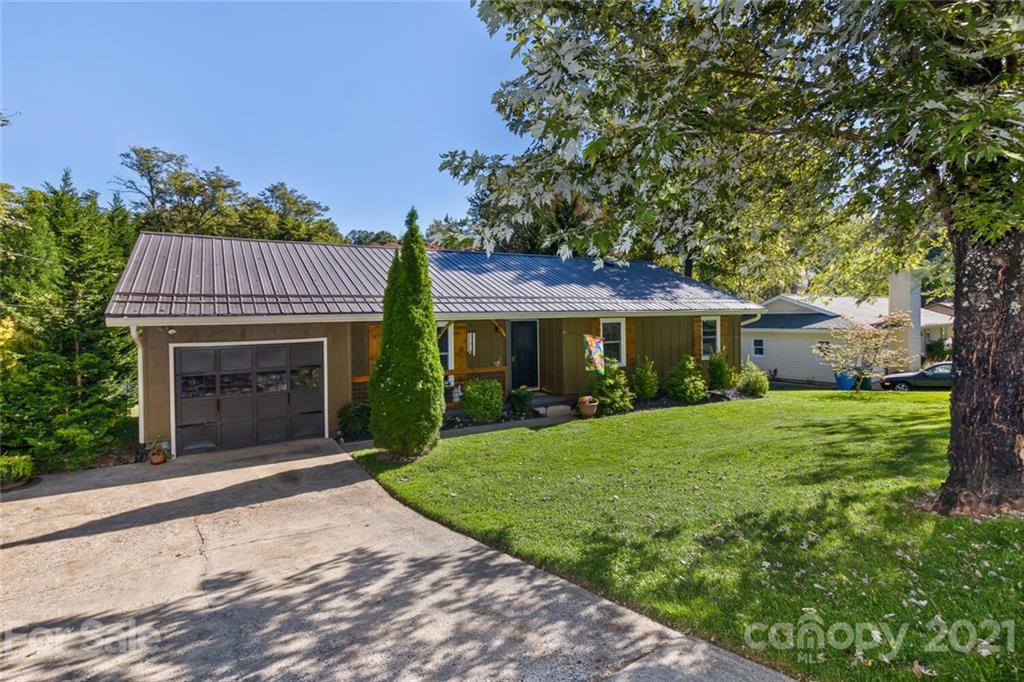 11 Fieldstone Court