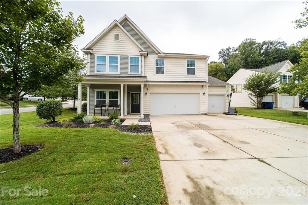 903 Mibbs Place