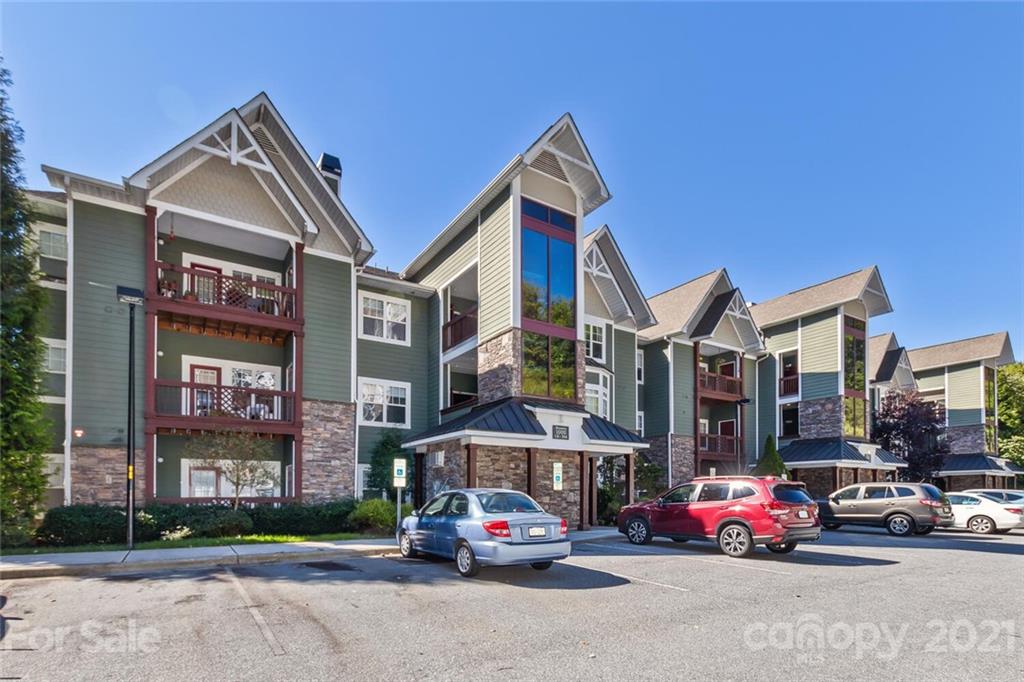1000 Olde Eastwood Village Boulevard 104