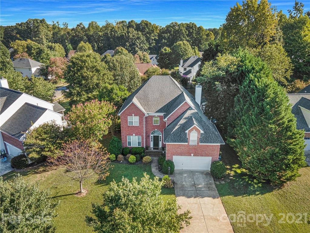 1515 Ivy Bluff Way