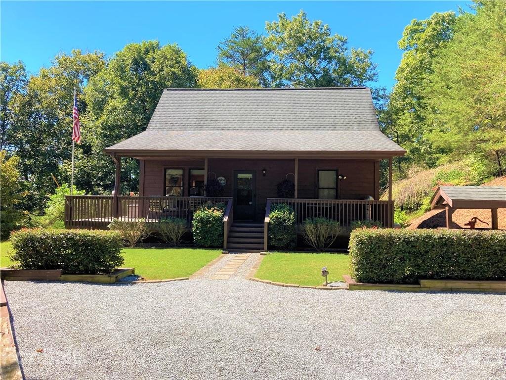 131 Spicebush Lane