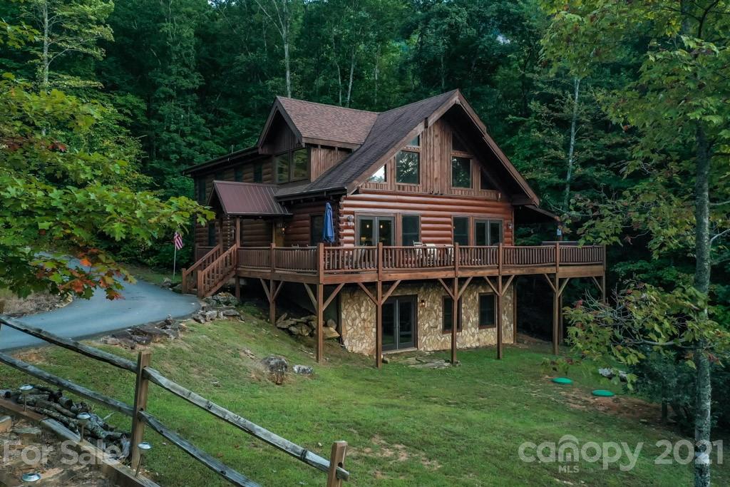 399 Davids Drive