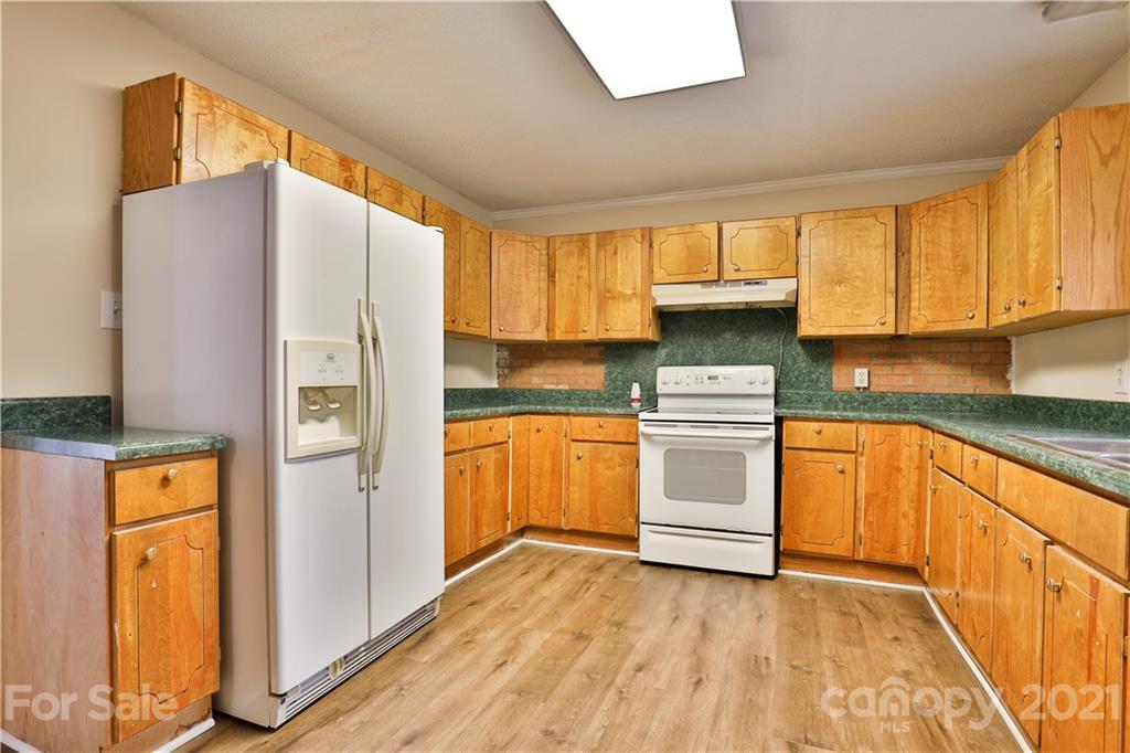 529 Breezewood Drive
