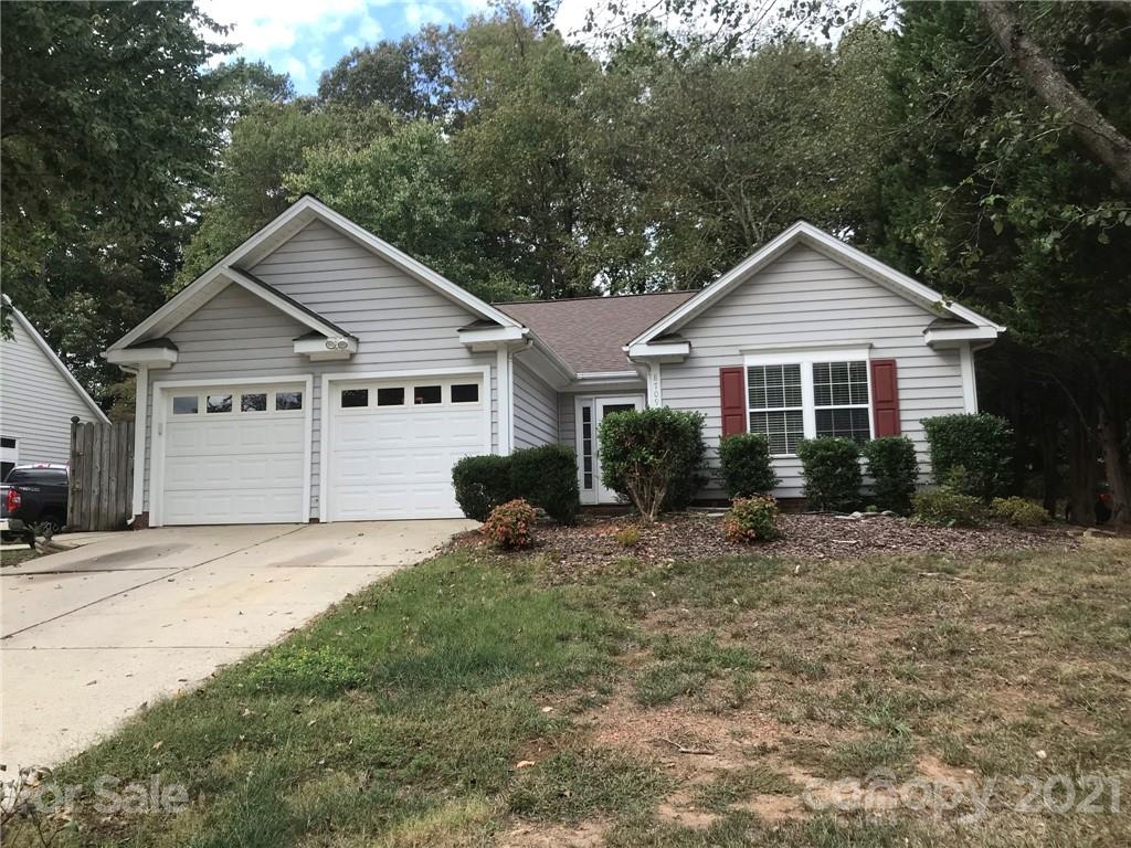 8709 Woodcock Lane