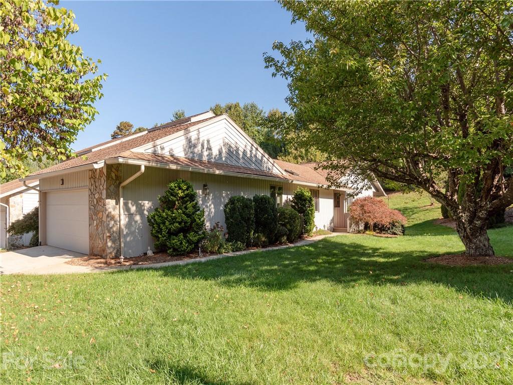 132 Deerlake Drive