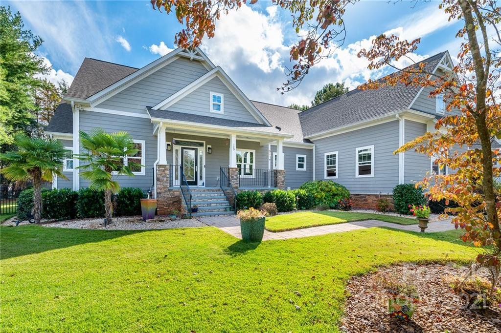 129 Aqua Drive