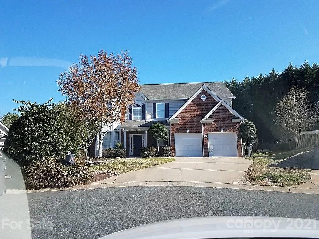 8802 Glenover Circle