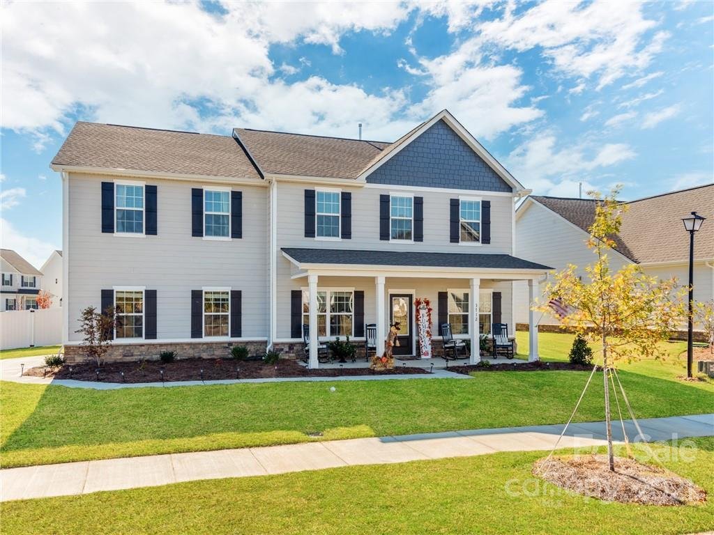 3712 Allenby Place