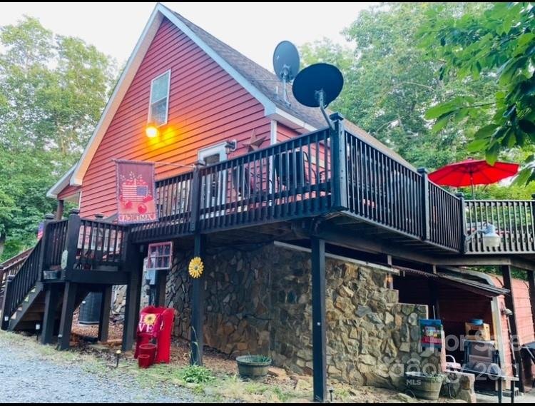 3244 Holly Road