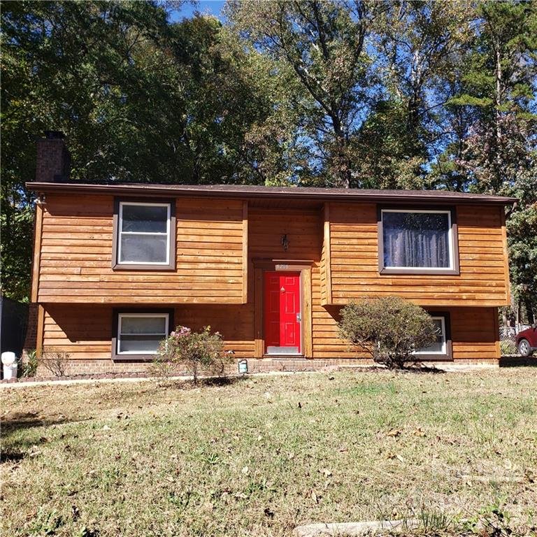 8206 Mahogany Drive
