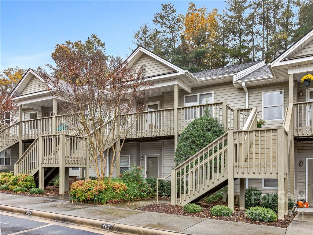 402 Carlyle Way 402D