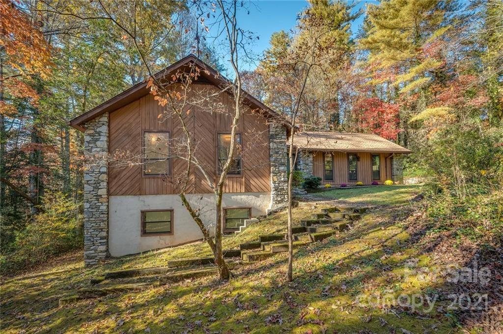 4 Westbridge Drive