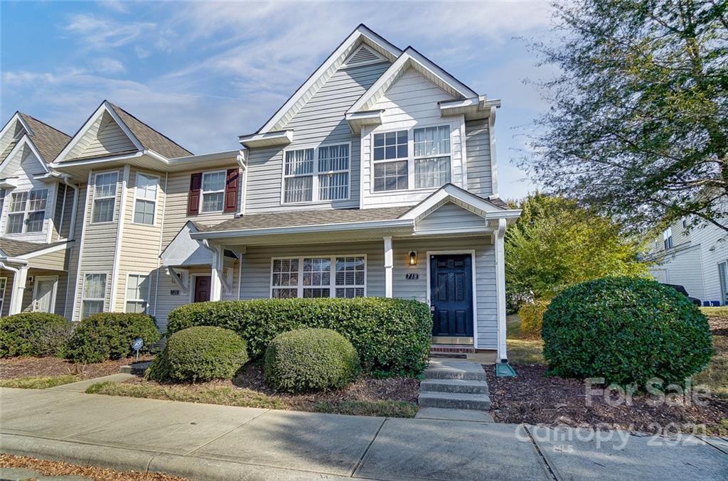 718 Rock Lake Glen
