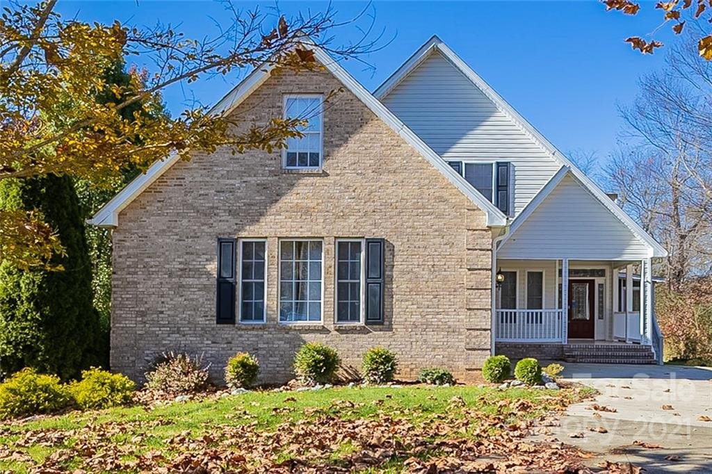 423 Kingfisher Lane